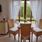 Evi Opp - Evita Apartament *