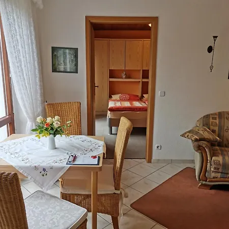 Evi Opp - Evita Appartement Brodersdorf