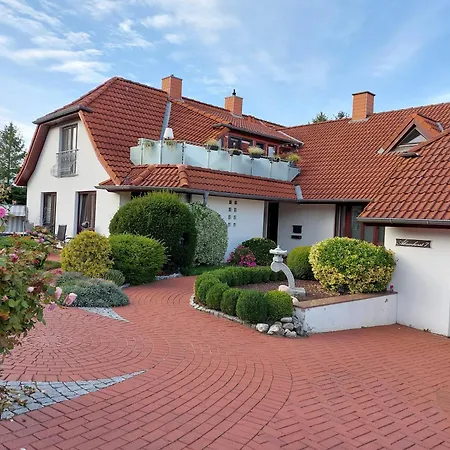 Evi Opp - Evita Appartement Brodersdorf